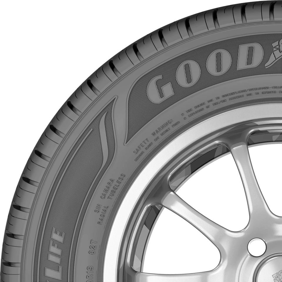 Goodyear Assurance MaxLife 175/70 R13 82T