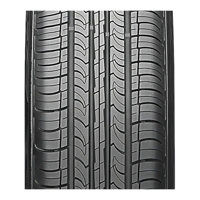Neumático Nexen CP672 215/60R17