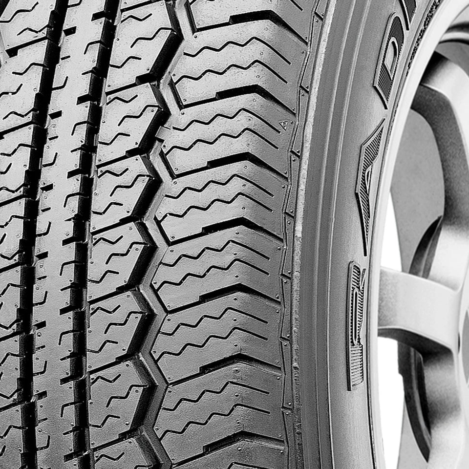 Triangle TR258 235/75 R15 105S