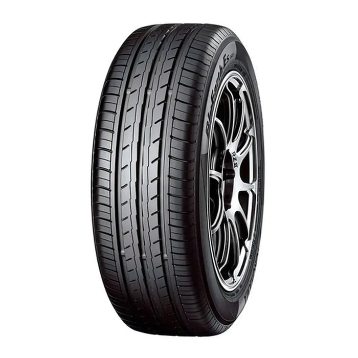 Yokohama AE51 235/40 R18 95W