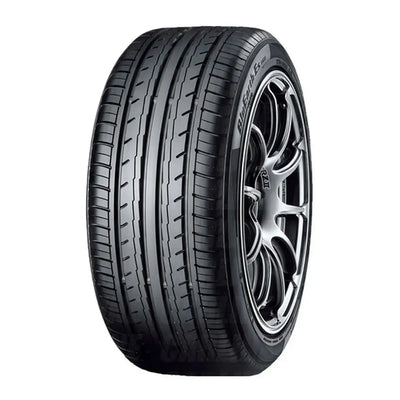 Neumático Yokohama Bluearth AE61 215/70 R16 100H