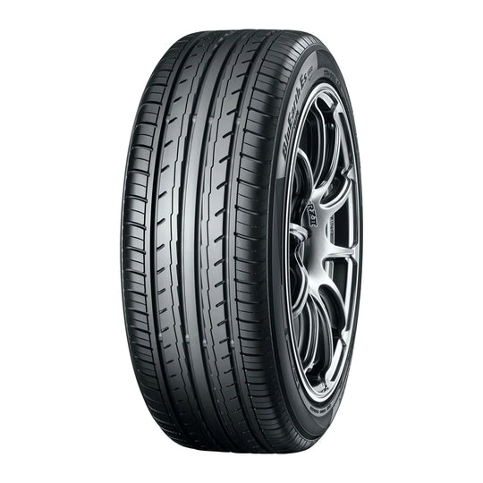 Yokohama ES32A 225/55 R18 98V