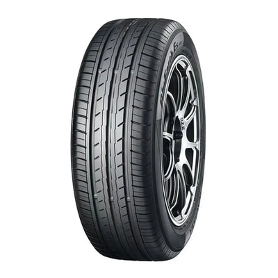 Neumático Yokohama BLUEARTH ES33 235/40R18