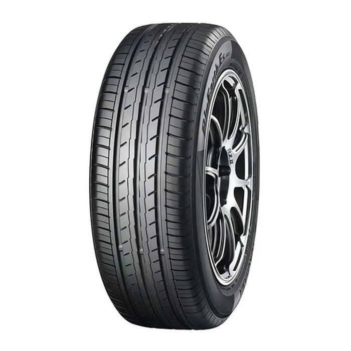 Yokohama Bluearth ES33 235/40 R18 95W