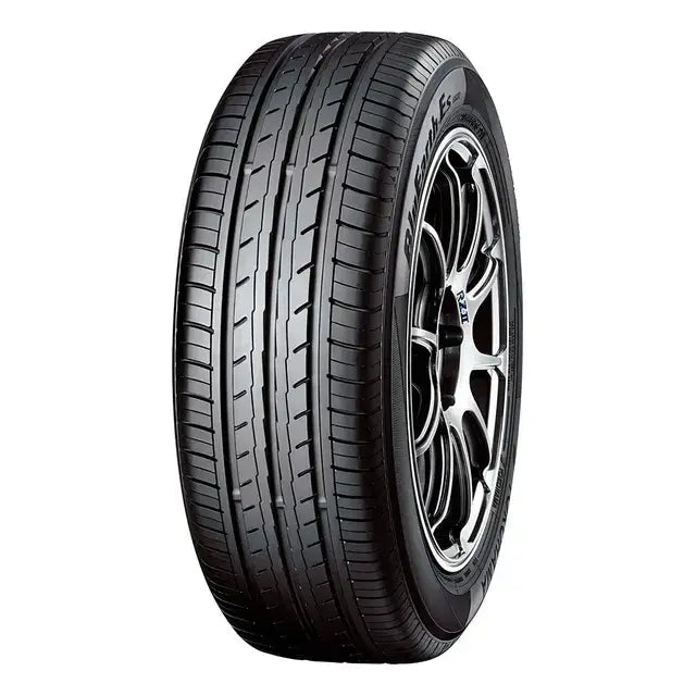 Neumático Yokohama ES32 205/65R15