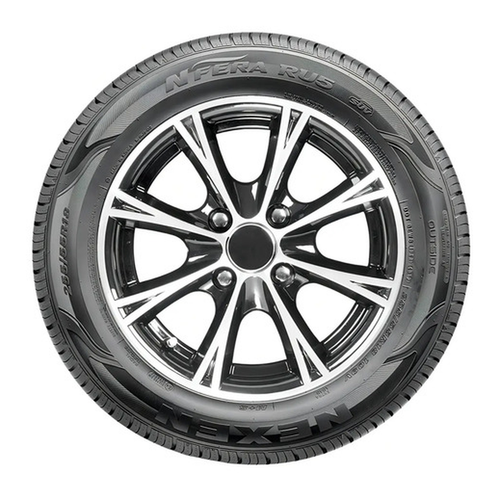 Neumático Nexen P225/40 R18