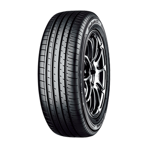 Neumático Yokohama Bluearth AE61 215/60R17 96H